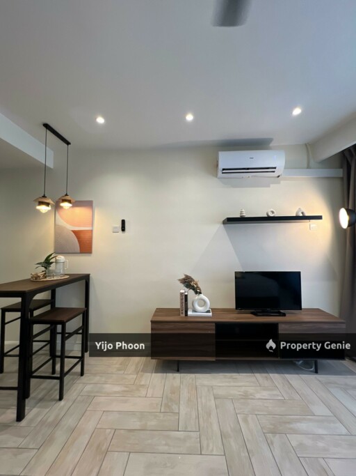 Crown Tower/Block E Furnished Studio Unit with Nice View for Sale