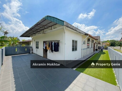 Freehold & Renovated | Semi-D Single Storey House, Taman Meru Harapan, Jalan Jambu Meru Klang  .
