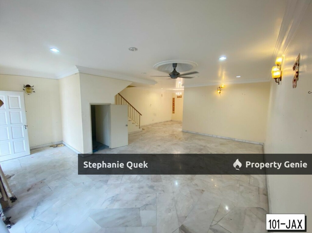 Taman Kintaman Klang 2 Storey Fully Renovated Extended Partial Furnished House For Rent