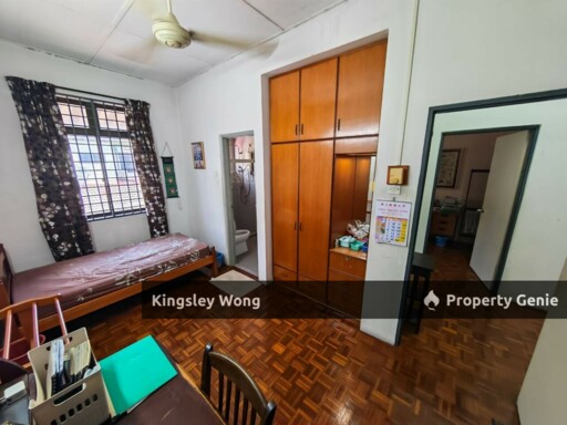 First Garden/ Silibin ,Ipoh Double Storey Terrace House Near Lahat Pengkalan Menglembu Simple Renovated For Sale