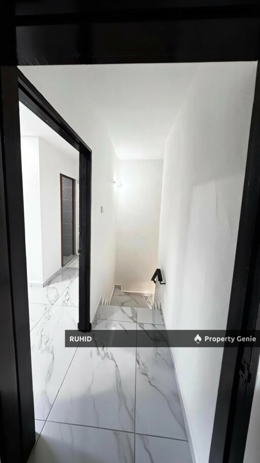 Renovated 3 Bedroom Double Storey House In Taman Skudai Baru