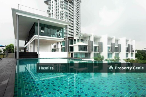 Cristal Serin For Sale