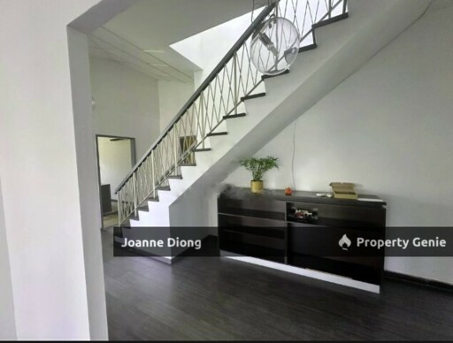 Sek 14 PJ Double Storey Bungalow