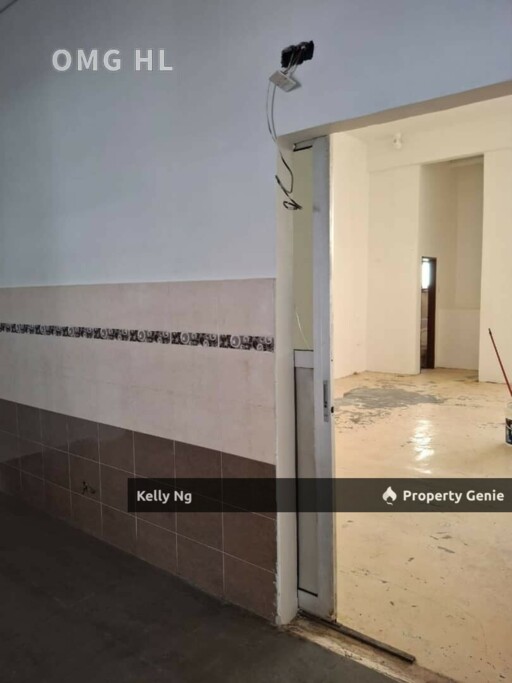 Ground Floor Shoplot At Bayu Tinggi Klang For Rent