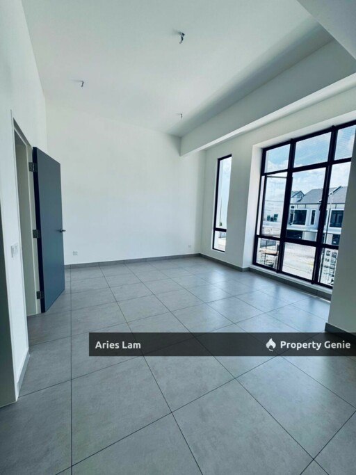 Subsale Brand New / Setia Eco Cascadia / Setia Indah / Near Mount Austin