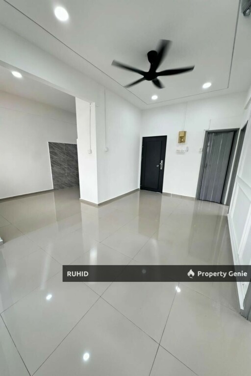 Flat Jalan Camar, Taman Perling - FULLY RENOVATED LOW COST FLAT UNIT