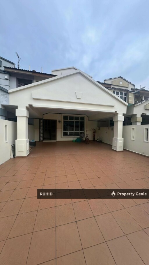 Freehold Renovated Double Storey Terrace House For Sale in Taman Nusa Indah, Iskandar Puteri