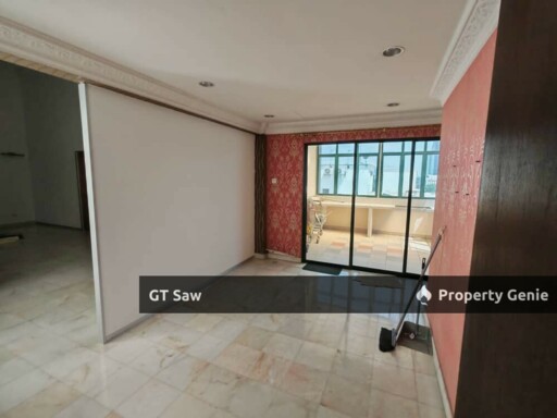 Desa Kiara Penthouse Duplex with 6 Bedrooms for Sale