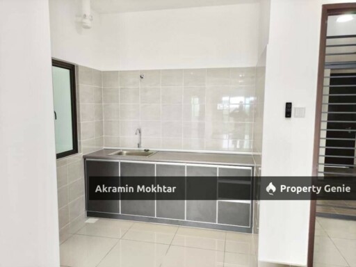 Freehold, Facing Greenery & 2 Parking | Residensi Zamrud Condominium, Kajang