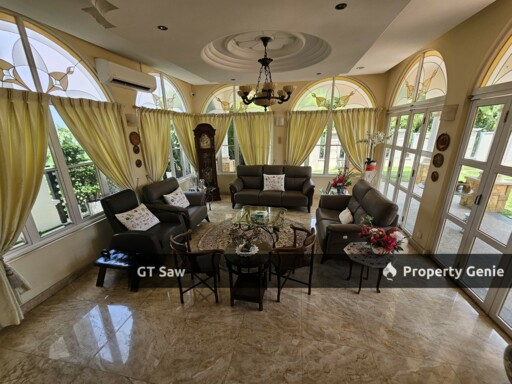 Peaceful 2.5 Storey Bungalow Bangi Golf Resort
