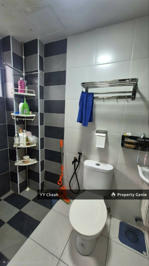 Freehold Corner Lot, iPOH Condo For Sale - 3 Parking Lots Renovated Nice