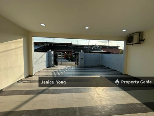 Taman Perling Jalan Camar 8