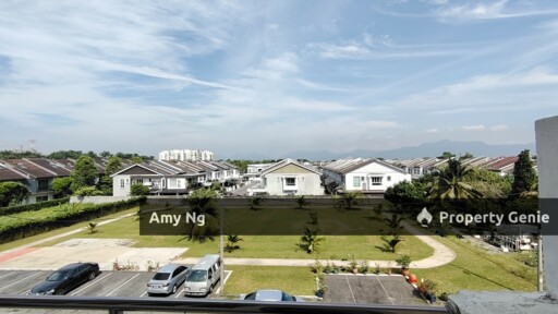FreeHold Facing Field 2.5 Storey Botani