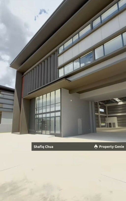 Semi Detached Factory Elmina Business Park For Sale
