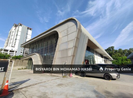 FOR RENT SHOWROOM & 4SCENTRE, STAND ALONE BUILDING, BALAKONG .