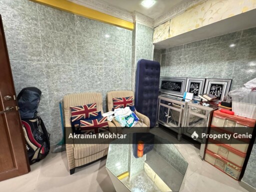 2 Storey Terrace FULL EXTENDED @ Taman Bukit Jaya, Ampang 2 Main Entrance