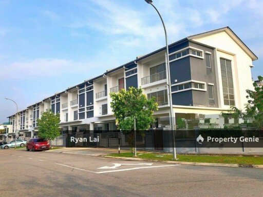 3 Storey Terrace Fairfield Residences🔥🔥Save up to 244k | Below Market Value 27% Auction Property! 🔥🔥
