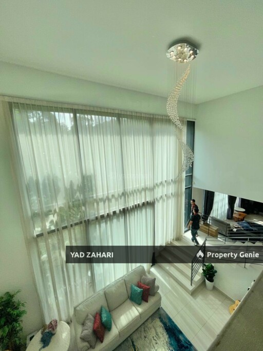 Semi-furnished Double Storey Zero Lot Bungalow Next to the Natural Lake, Perdana Heights