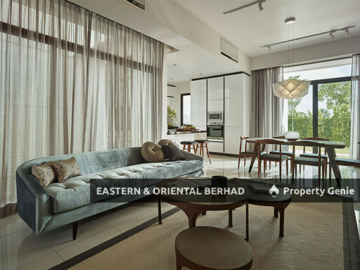 Avira, Medini Iskandar