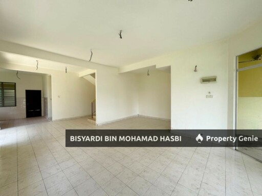 2 Storey Semi D @ Taman Dahlia, Bandar Baru Salak Tinggi, Sepang, Selangor