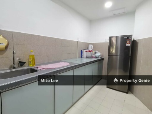 3 Storey Terrace House @ Tampoi Utama For Sale!!