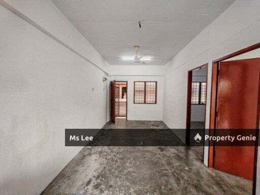 Flat Taman Bukit Mewah @ KAJANG- Blok G Tingkat 2-Ready Now