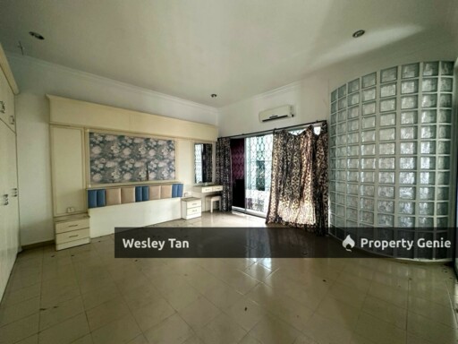 Kampung Lapan Double Storey Corner Terrace House For Sale – Huge Extra Side Land