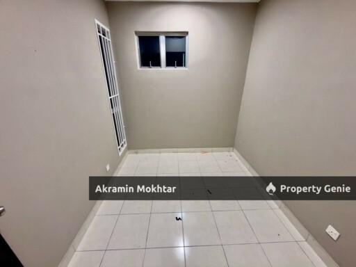 Freehold, Ground Floor, Corner Unit & 2 Parking | Apartment Azaria, Bandar Parklands, Klang Selangor .
