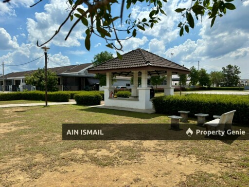 [END LOT & 4 CAR PARK] Teres Setingkat Evergreen 2, Kotasas Kuantan