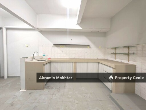 Freehold, Fully Extended & Renovated | Double Storey Terrace (Intermediate)  Desa 12, Bandar Country Homes, Rawang, Selangor.
