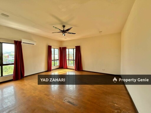 Saujana Villa, Taman Prima Saujana, Kajang | 2.5 Storey Bungalow 5 Bedrooms | RM1.75M - Gated and Guarded, Freehold, Spacious Hall & Built Up