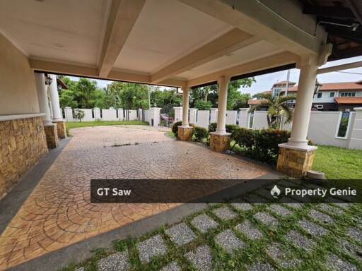 Peaceful 2.5 Storey Bungalow Bangi Golf Resort For Rent