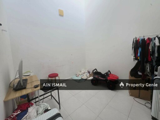 TERES SETINGKAT TAMAN EVERGREEN 2 KOTASAS