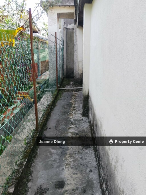 Sek 8 PJ Single Storey Link Bungalow