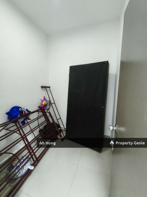 Larkin Height / 3bedroom / Partially Furnished / Below Market