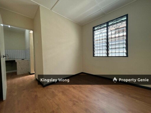 Bercham Single Storey Terrace House Near Chinese Area