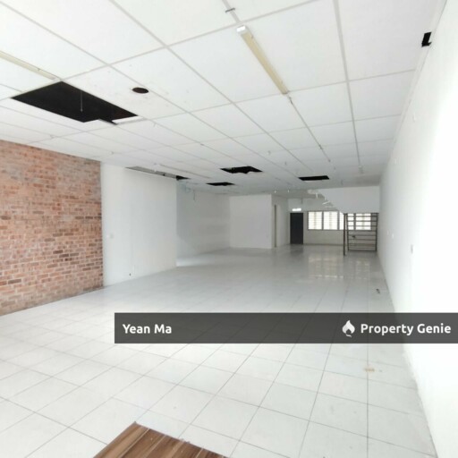 Ground Floor Shop Lot @ Pusat Komersial Anggun City Rawang