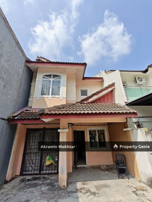 Facing Open  Double Storey, Lorong Az- Zaharah  Seksyen 10, Puncak Alam 