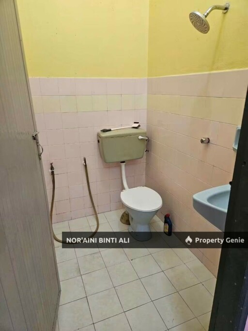 SEMI D SETINGKAT KG BARU KERTEH — UNTUK DIJUAL!