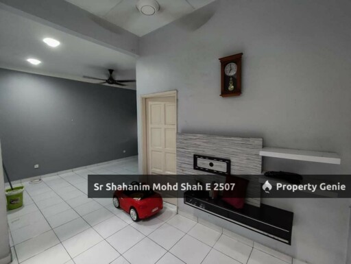 SINGLE STOREY TAMAN SRI SERDANG SELANGOR.