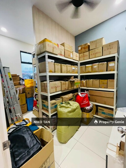 Bandar Cemerlang 3 Storey Cluster With Renovated & Extended Kitchen