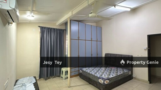 Taman Pelangi Multiple Rooms for Rent