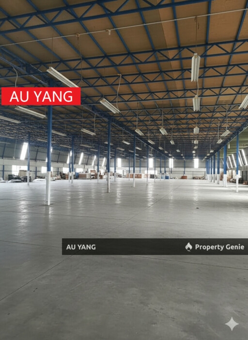 Mezzanine Floor Detached Factory / Warehouse For Rent