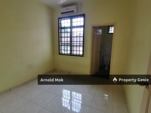 2 Storey Terrace House at Taman Mount Austin for Rent