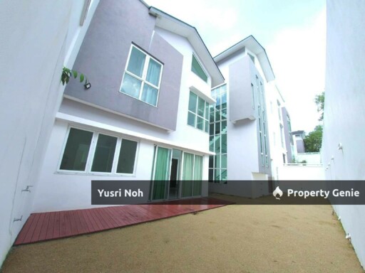 4 STOREY COURTYARD VILLA @ CONTOURS TAMAN MELAWATI