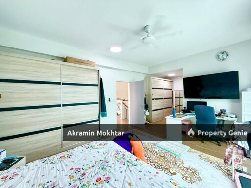 Freehold, Corner Lot & Renovated | Double Storey Camellia Serene Heights 1, Semenyih