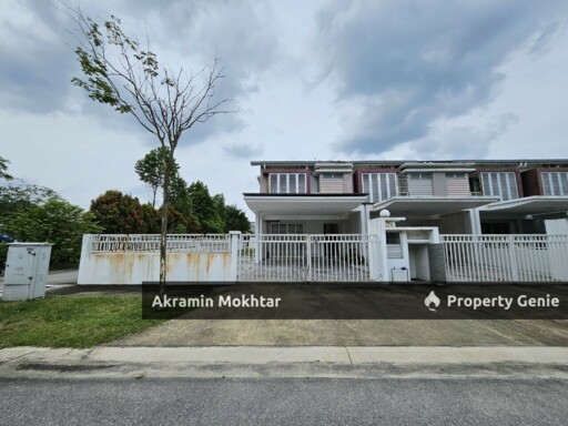 FREEHOLD & CORNER LOT| DOUBLE STOREY ELMINA GARDEN [ ARIZA ] ELMINA EAST  Jalan Frekuensi U16 40160 Shah Alam, Sel.