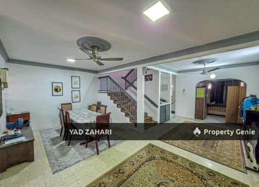 Seksyen 4, Shah Alam | 2-Storey Terrace 4 Bedrooms | RM690K - Prime Location and Facing Open