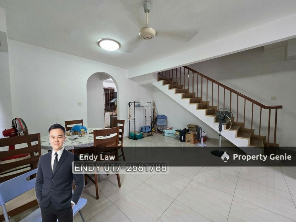 Bukit Indah Double Storey Terrace 18x65 (Extra10ft side land) For Sale