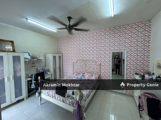Freehold, Ground Floor, Renovated & Partially Furnished | Townhouse 1.5 Storey Park Villa Bandar Bukit Puchong 2, Puchong Selangor.